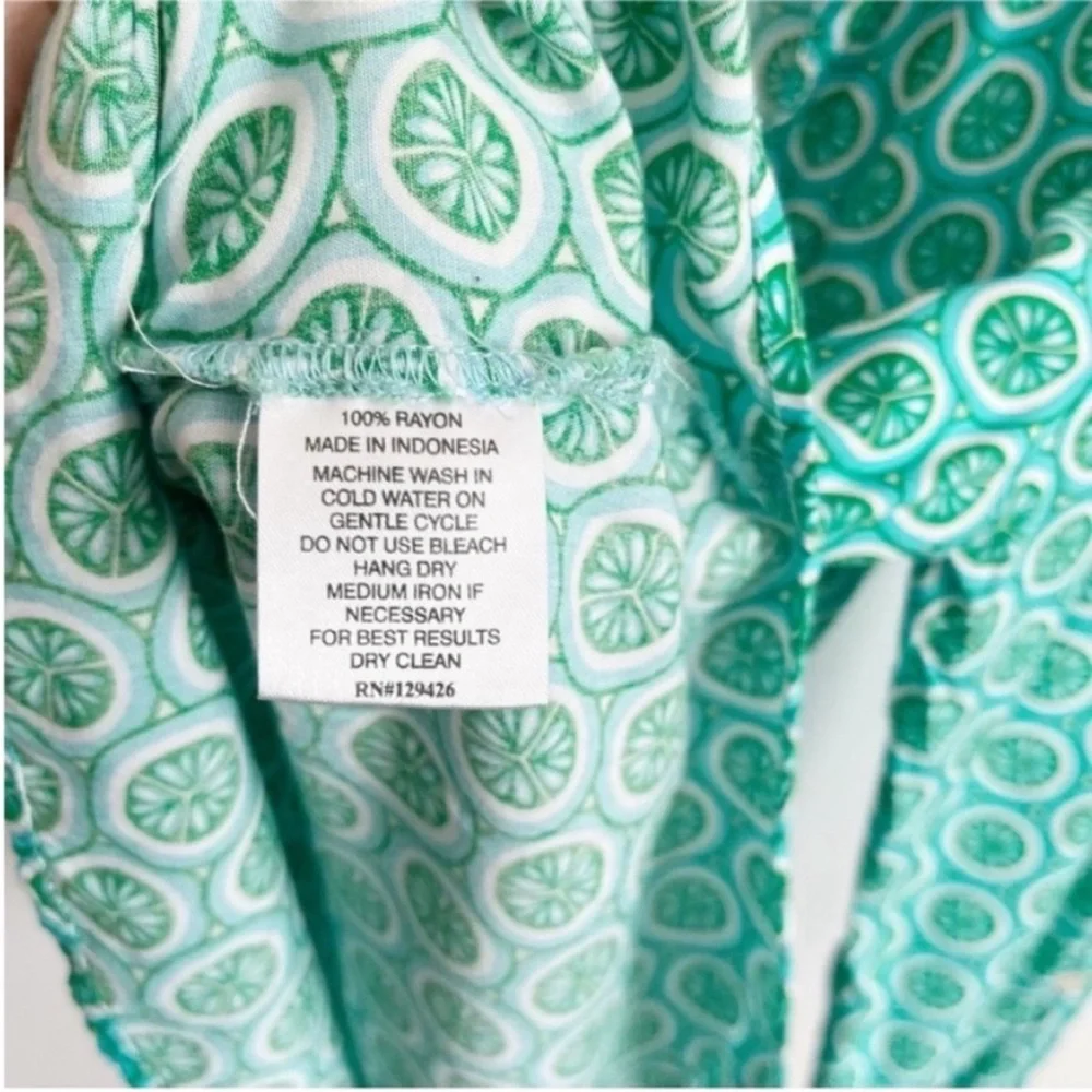 Escapada shirt green limes popover pockets rolled sleeves - Picture 8 of 9